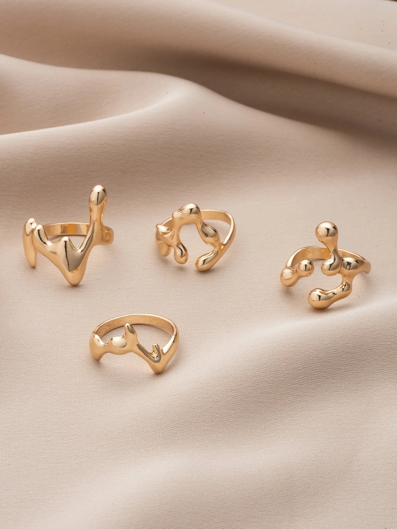 4PCS Hip Hop Fashion Geometric Water Drop Shape Women's Ring Set Music Festival Ball Jewelry