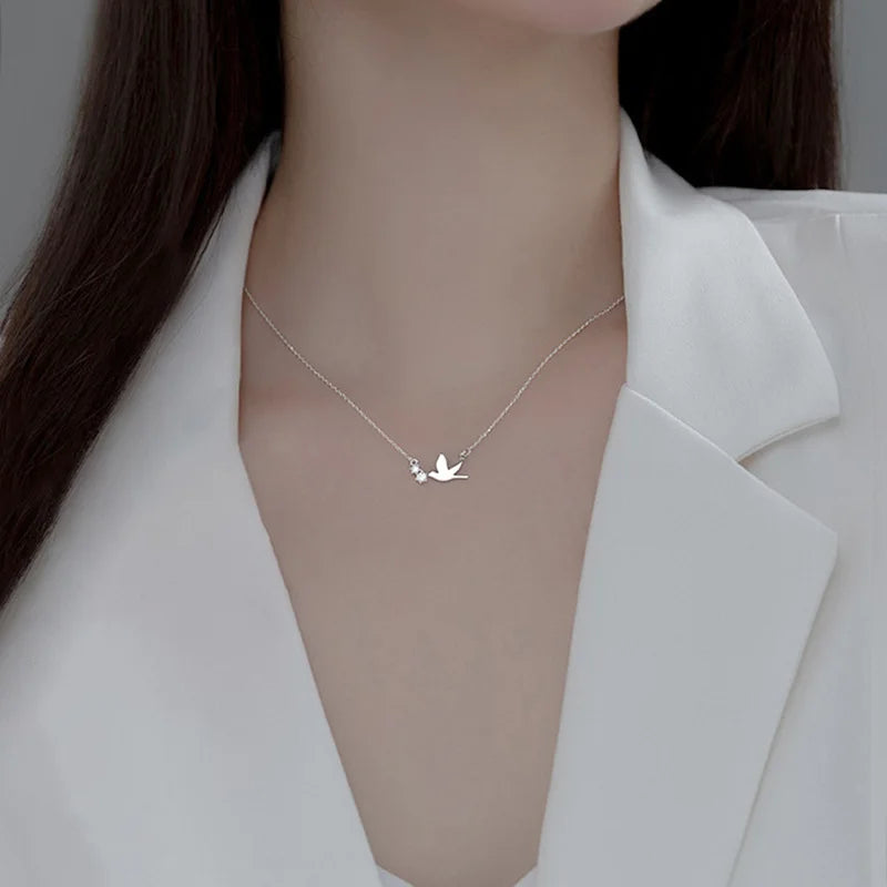 Korean Silver Color Cute White Dove Necklace for Women Fashion Simple Temperament Zircon Clavicle Chain Necklace Jewlery